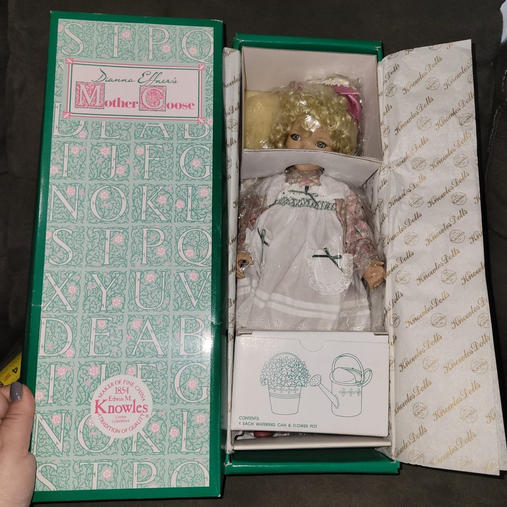 Dianna Effner's Mother Goose Collection 14" Doll Mary Mary Quite Contrary NIB